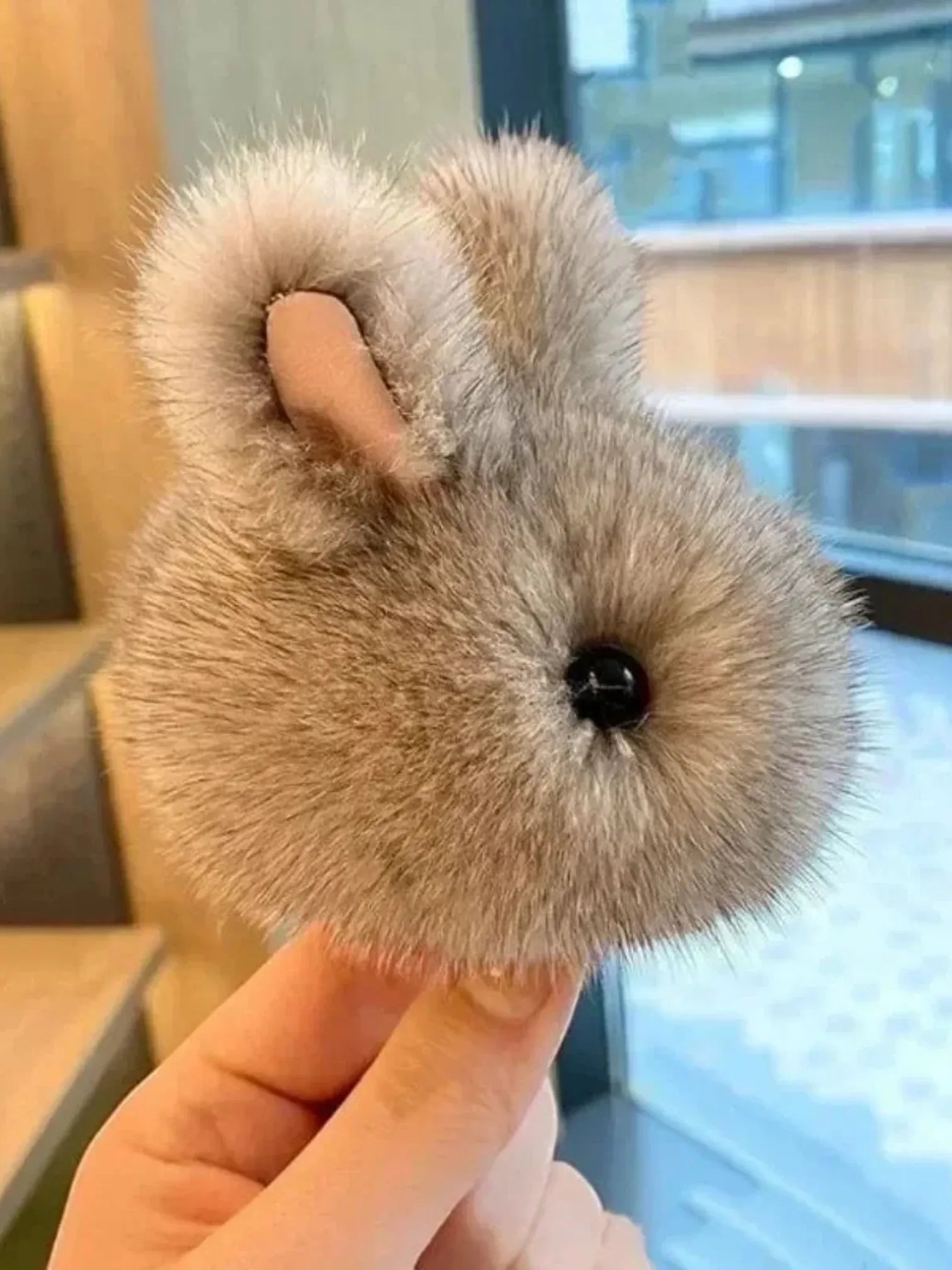Bijou de Sac Lapin Doux Gris