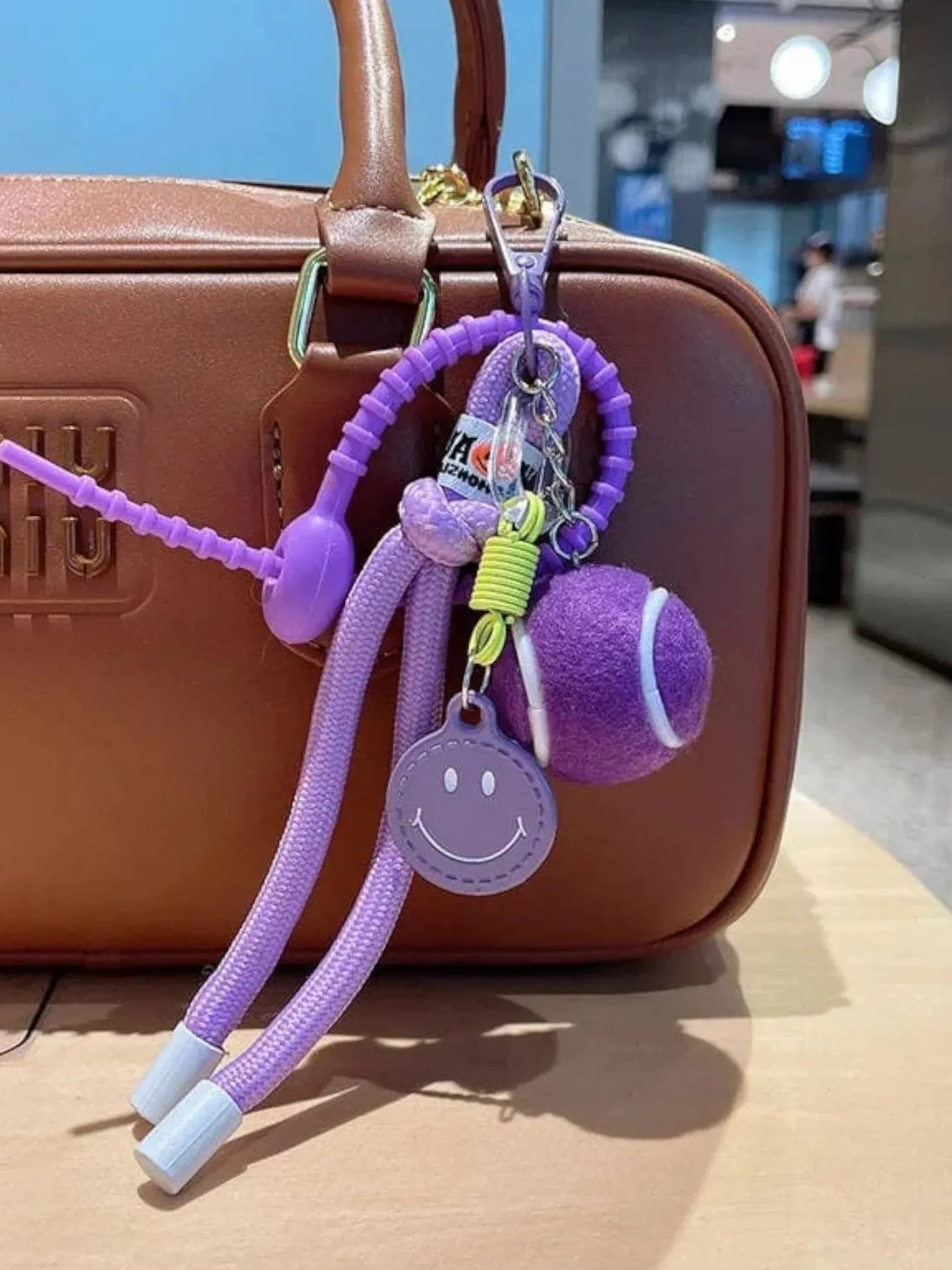 Bijou de Sac Sneakers Violet