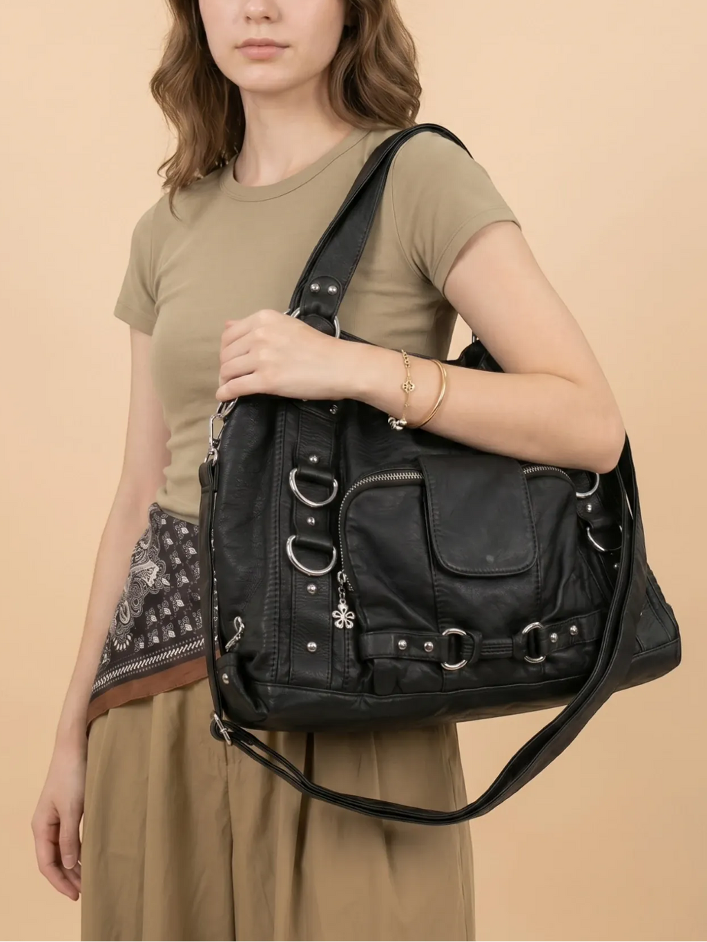 Grand Sac a Main de Cours Y2K Cuir Vegan Noir