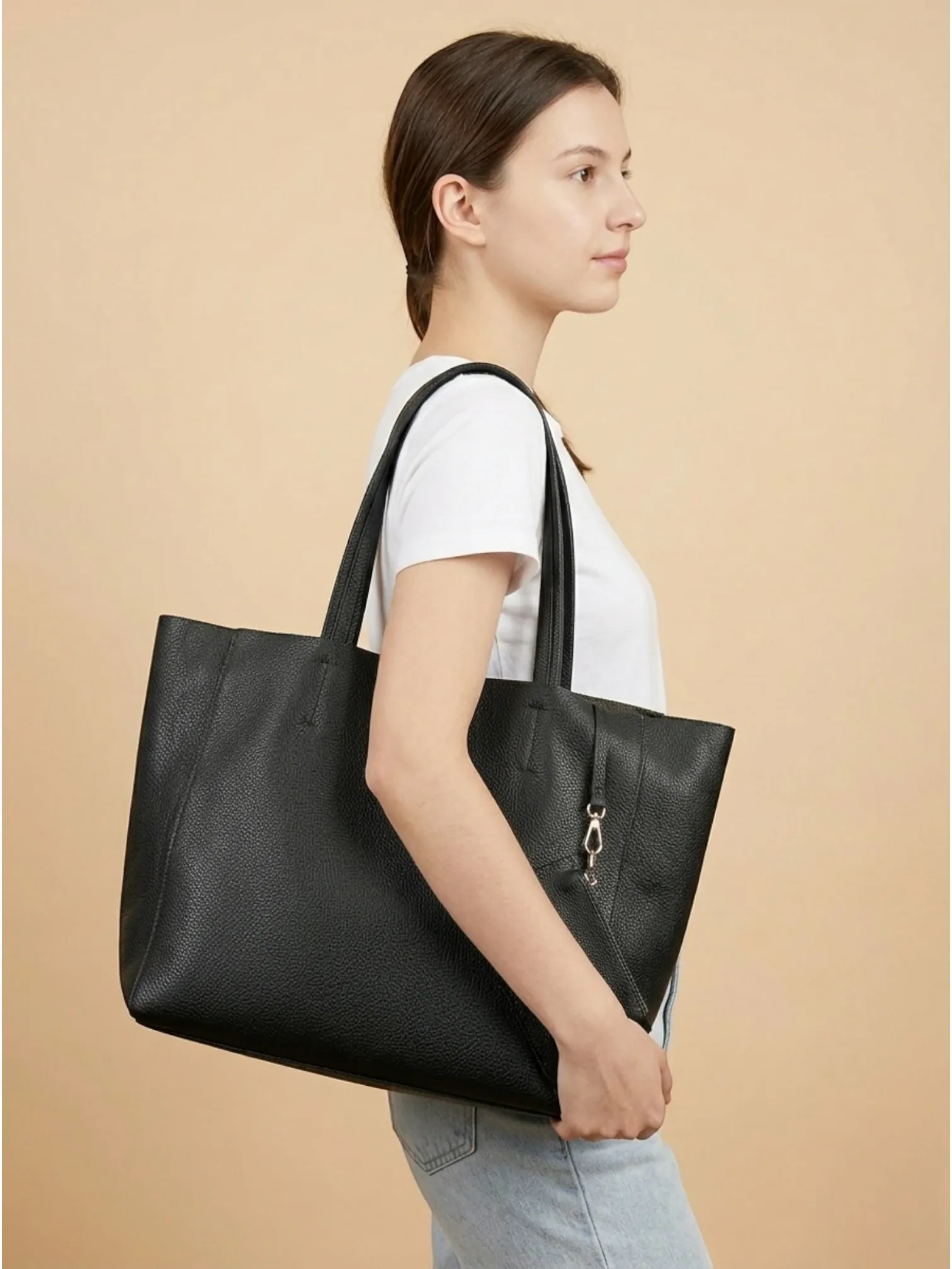 Grand Sac Cabas en Cuir Épais Noir