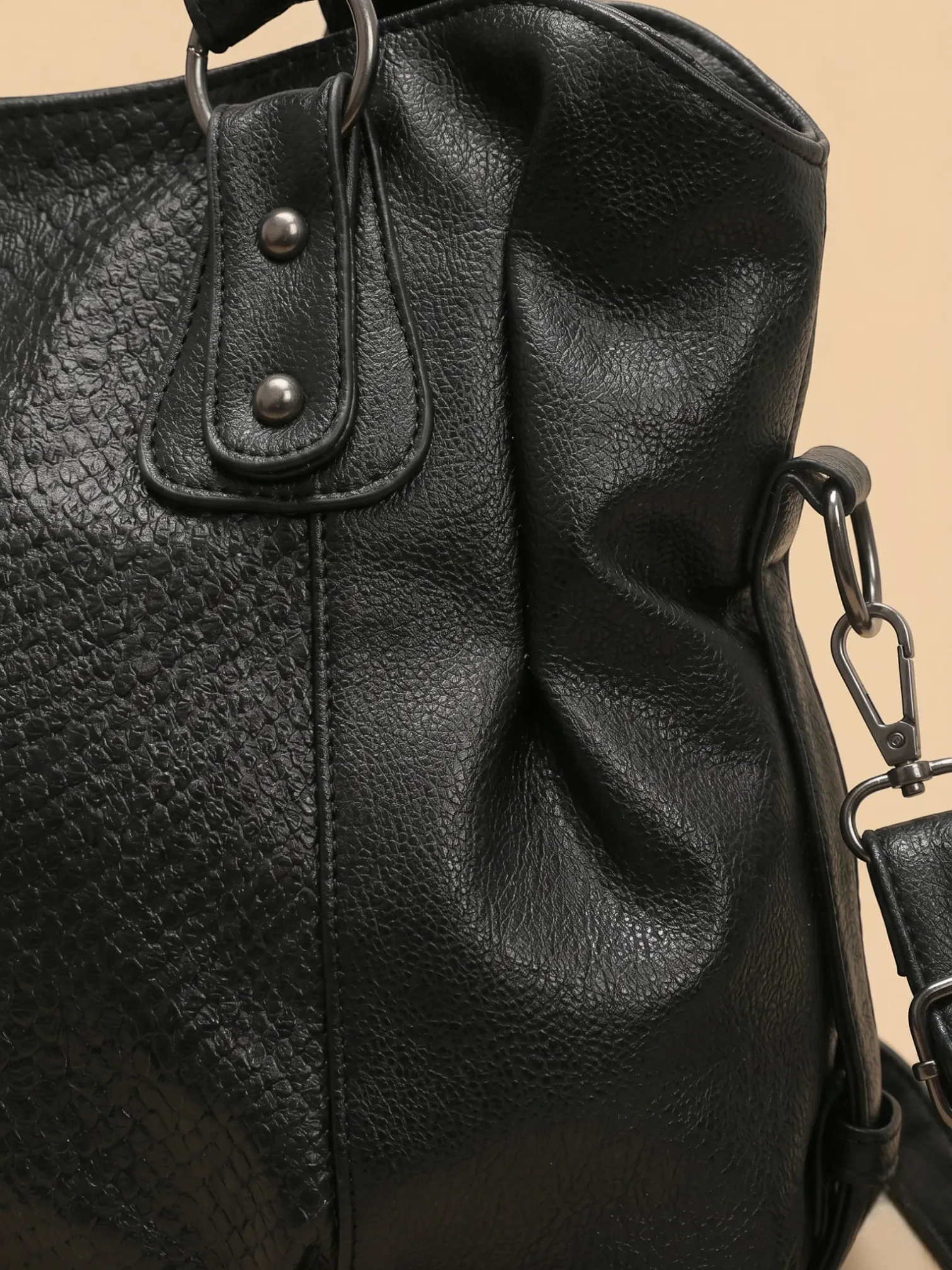 Sac Cabas de Cours Cuir Vegan Croco Noir
