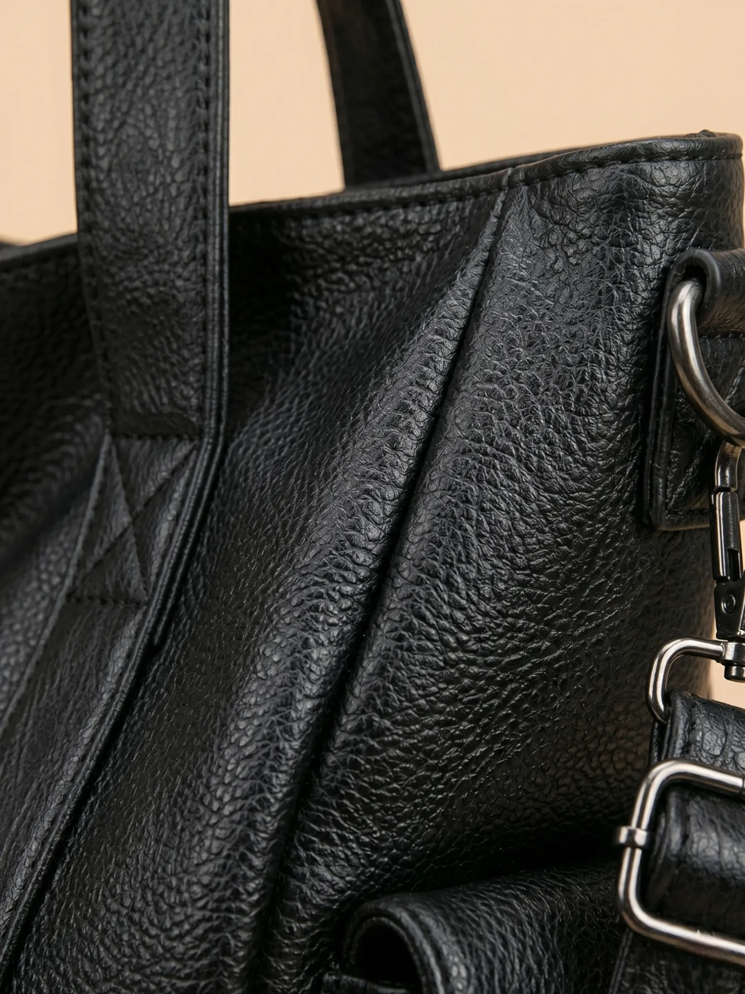 Sac de Cours Minimaliste en Cuir Vegan Noir