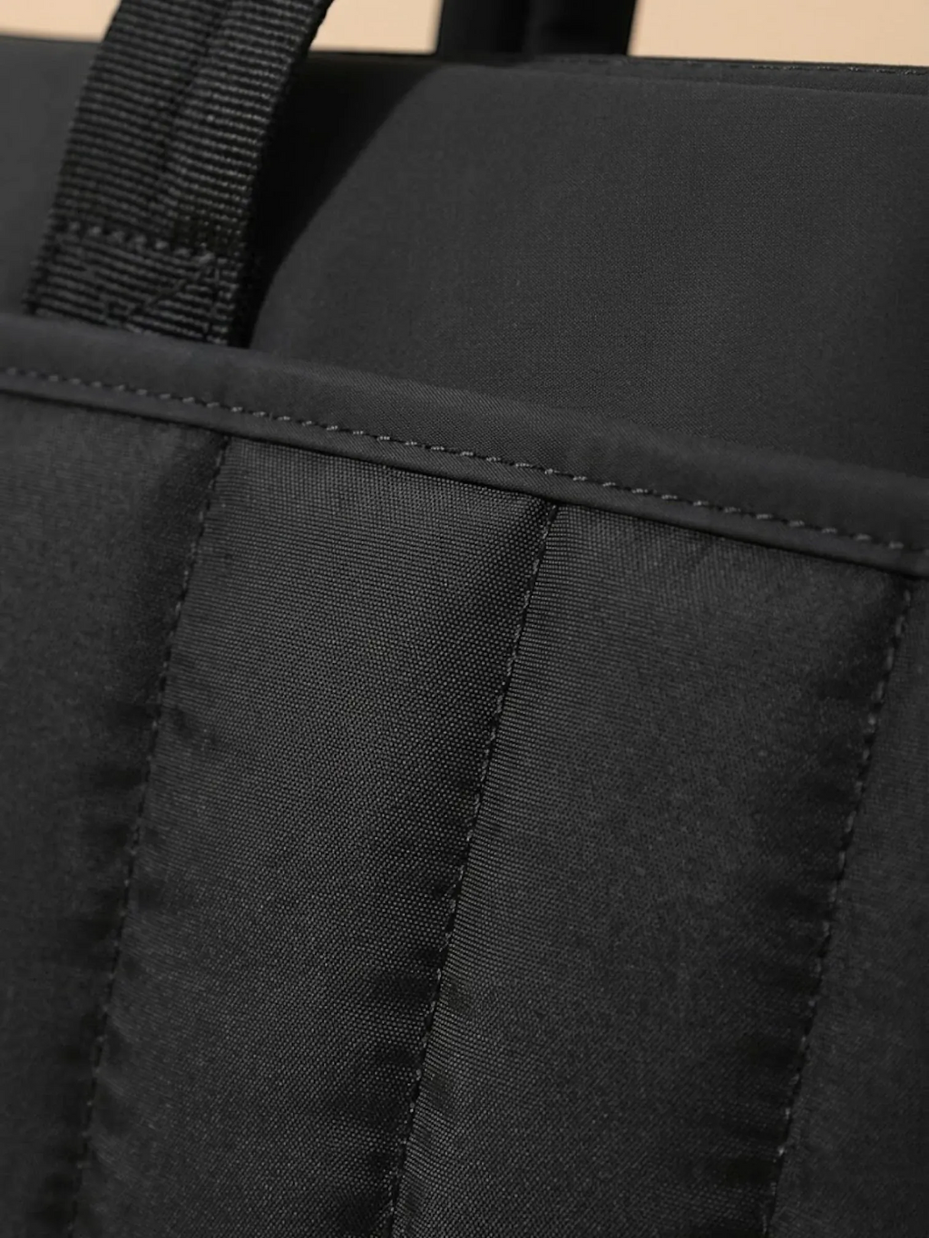 Sac ordinateur femme en nylon matelassé Noir / 15/16 pouces